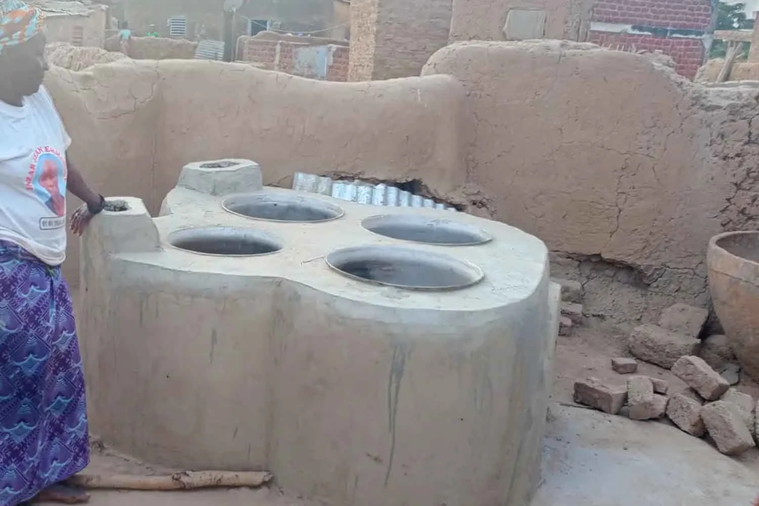 In Burkina Faso hanno lasciato decidere alle donne come spendere i soldi per il clima: ora usano il 30% di legna in meno