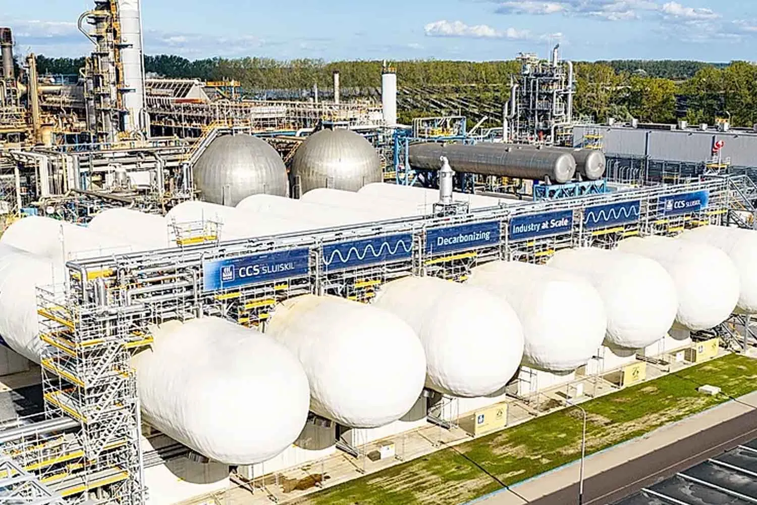 Cosa sappiamo del più grande impianto europeo per catturare la CO2 inaugurato nei Paesi Bassi