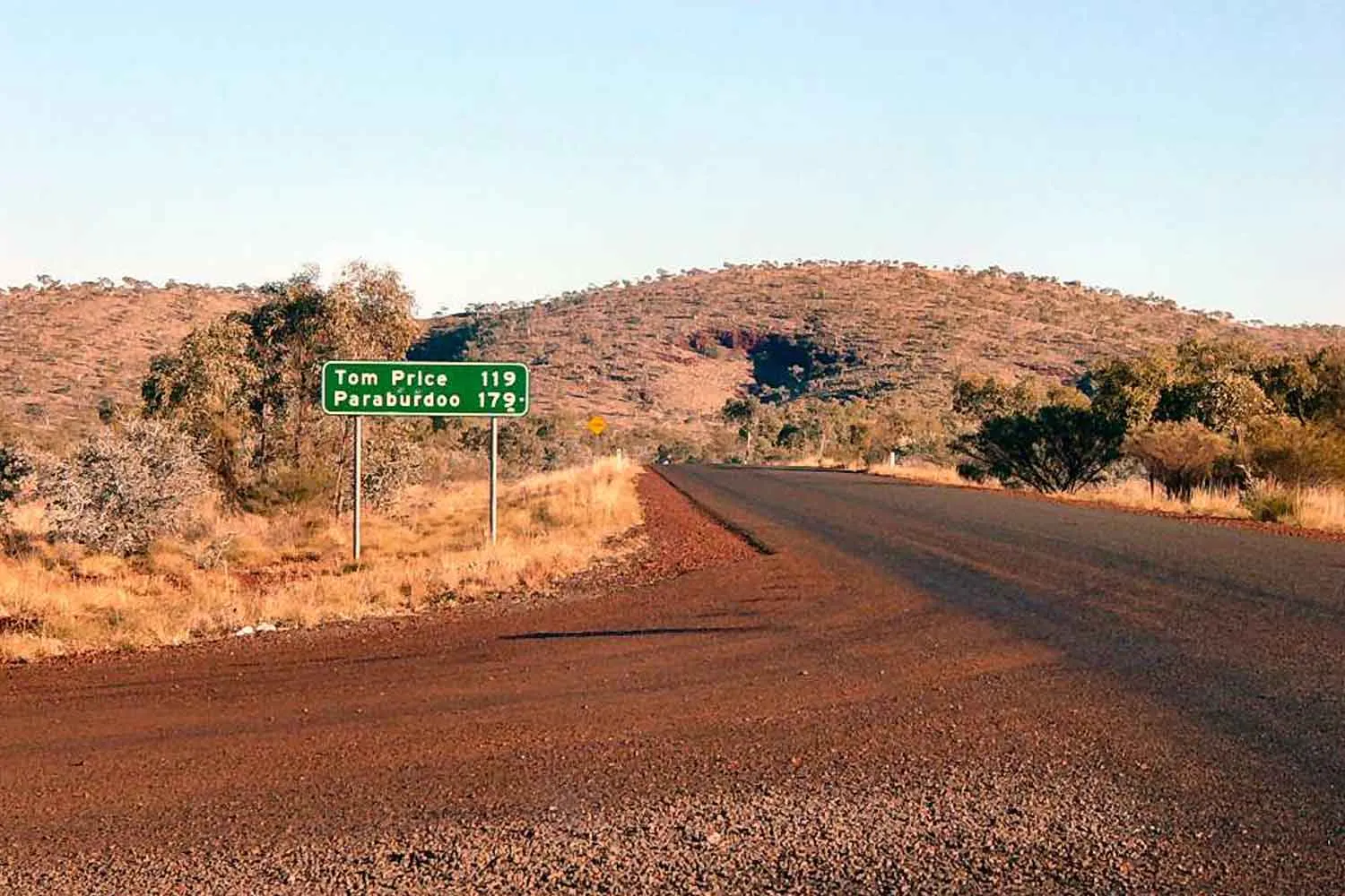 Sotto i vasti deserti rossi australiani potrebbe esserci la chiave per alimentare la rivoluzione energetica basata sull'idrogeno
